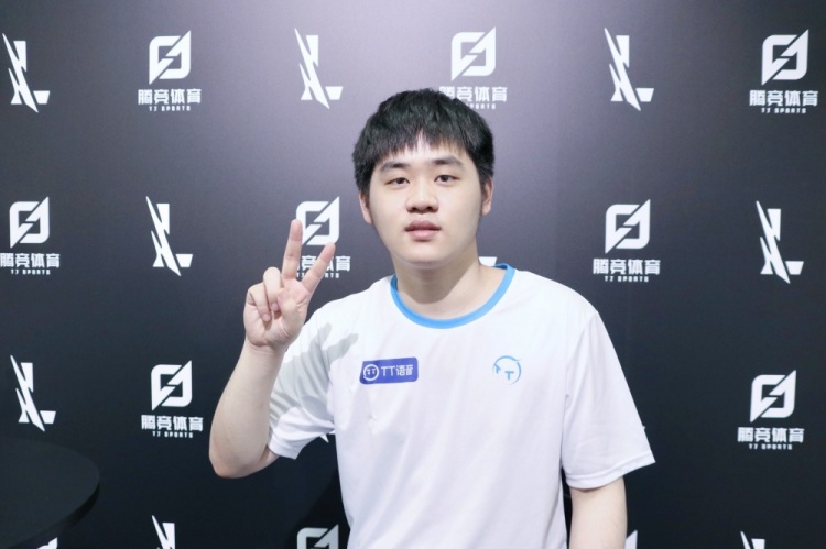 在这次暴扣 在这次暴扣